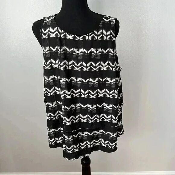 NWT Black and White Merona top - Picture 8 of 10